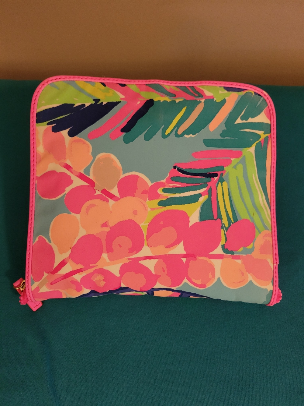 Lilly Pulitzer Packable Tote Bag in Topical Hot Pink Print - Picture 4 of 6